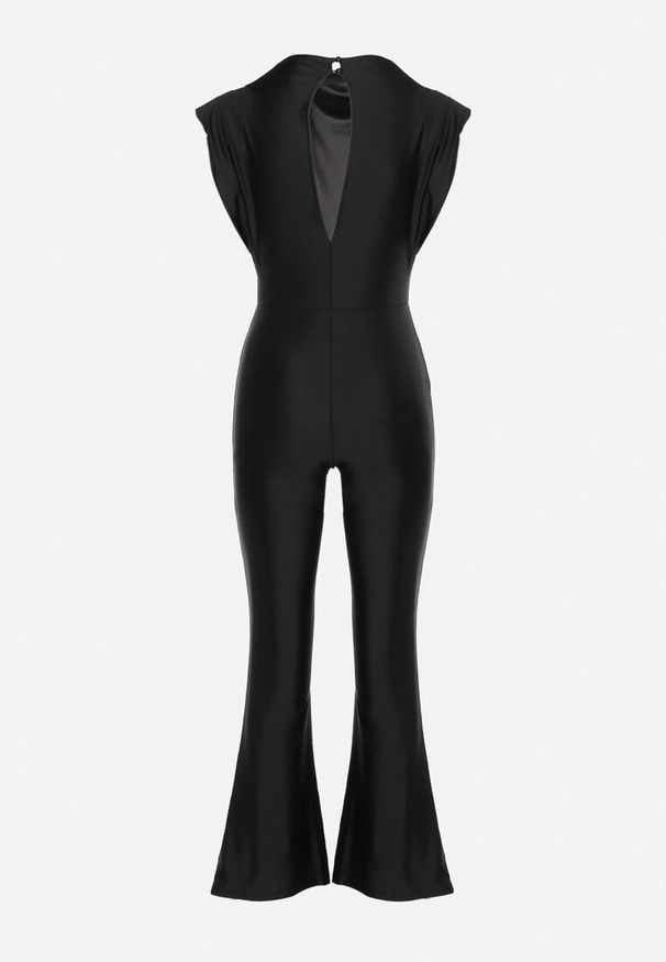 Born2be - Czarny Kombinezon z Rozszerzanymi Nogawkami i Poduszkami w Ramionach Atearai. Okazja: na co dzień. Kolor: czarny. Długość rękawa: krótki rękaw. Długość: krótkie. Styl: elegancki, casual