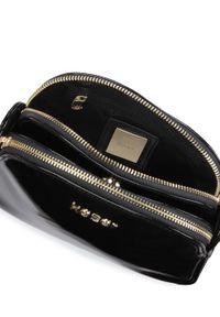 Kazar - Czarna lakierowana torebka na pasku. Kolor: czarny. Wzór: aplikacja. Materiał: lakierowane, skórzane. Styl: wizytowy, casual, klasyczny, elegancki #4