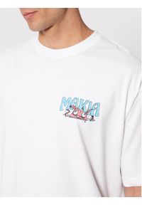 Makia T-Shirt MAURI KUNNAS Turso U21012 Biały Relaxed Fit. Kolor: biały. Materiał: bawełna