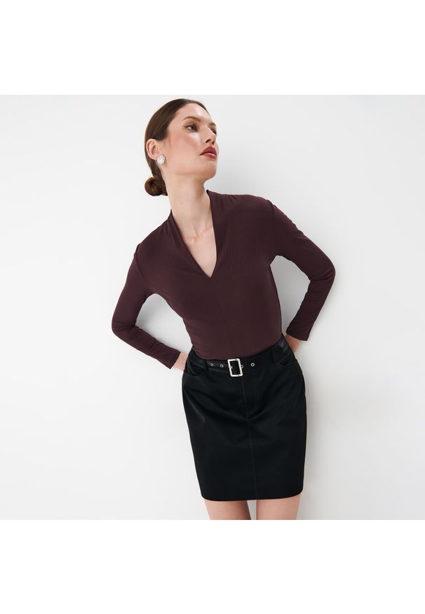 Mohito - Bluzka z dekoltem V - Bordowy. Kolor: czerwony