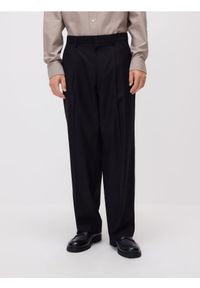 Reserved - Spodnie chino wide leg - czarny. Kolor: czarny. Materiał: wiskoza, tkanina