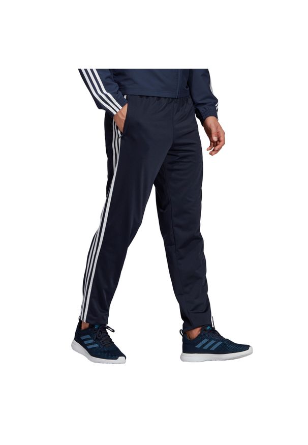 Adidas - Spodnie dresowe fitness. Materiał: dresówka. Sport: fitness