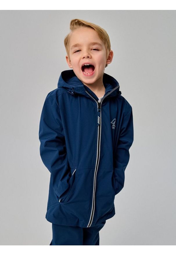 Sinsay - Kurtka wiatrówka z kapturem - granatowy. Typ kołnierza: kaptur. Kolor: niebieski