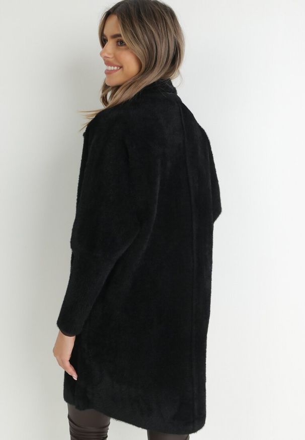 Born2be - Czarny Płaszcz z Bawełną Oversize Klepheia. Okazja: na co dzień. Kolor: czarny. Materiał: bawełna. Wzór: jednolity. Styl: casual