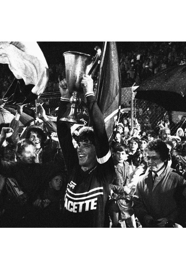 COPA FOOTBALL - Camisola de Futebol Retro Servette FC 1984 - 85. Kolor: czerwony. Sport: piłka nożna