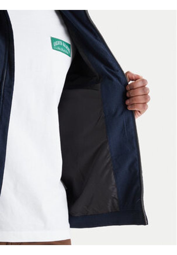 Calvin Klein Kurtka przejściowa LV04LF424G Granatowy Regular Fit. Kolor: niebieski. Materiał: syntetyk