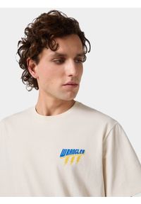 Wrangler - MESKA KOSZULKA WRANGLER SMALL GRAPHIC TEE VINTAGE WHITE 112362893. Styl: vintage #4