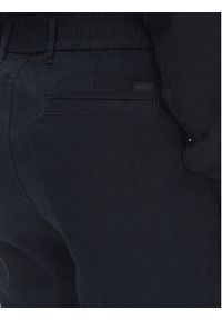 BOSS Szorty materiałowe 50536863 Granatowy Tapered Fit. Kolor: niebieski. Materiał: syntetyk