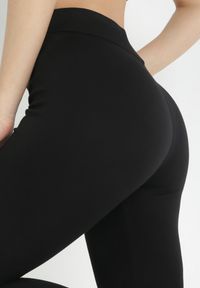 Born2be - Czarne Legginsy Eryssan. Kolor: czarny. Materiał: bawełna. Długość: krótkie. Styl: wizytowy, klasyczny, elegancki #3
