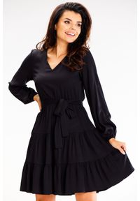 Awama - Krótka Sukienka z Długim Bufiastym Rękawem - Czarna. Kolor: czarny. Materiał: wiskoza, elastan. Długość: mini