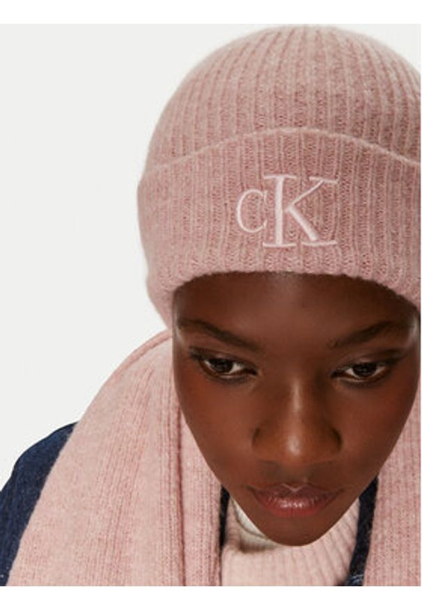 Calvin Klein Czapka Thick Embroidery K60K612321 Różowy. Kolor: różowy. Materiał: materiał, akryl