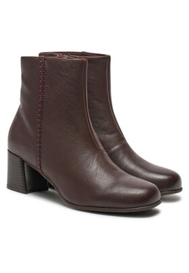 Clarks Botki Keirsta Faye 26180038 Brązowy. Kolor: brązowy. Materiał: skóra