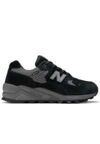 Buty New Balance MT580RGR - czarne. Okazja: na co dzień. Kolor: czarny. Materiał: guma, materiał, skóra, syntetyk. Szerokość cholewki: normalna. Technologia: Gore-Tex