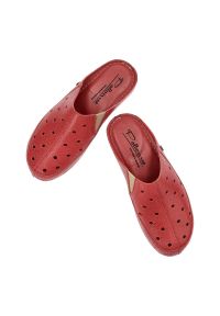 Bordowe Klapki Pollonus Wygodne Skórzane Buty Damskie. Okazja: na co dzień. Kolor: czerwony. Materiał: skóra. Styl: casual, klasyczny #7