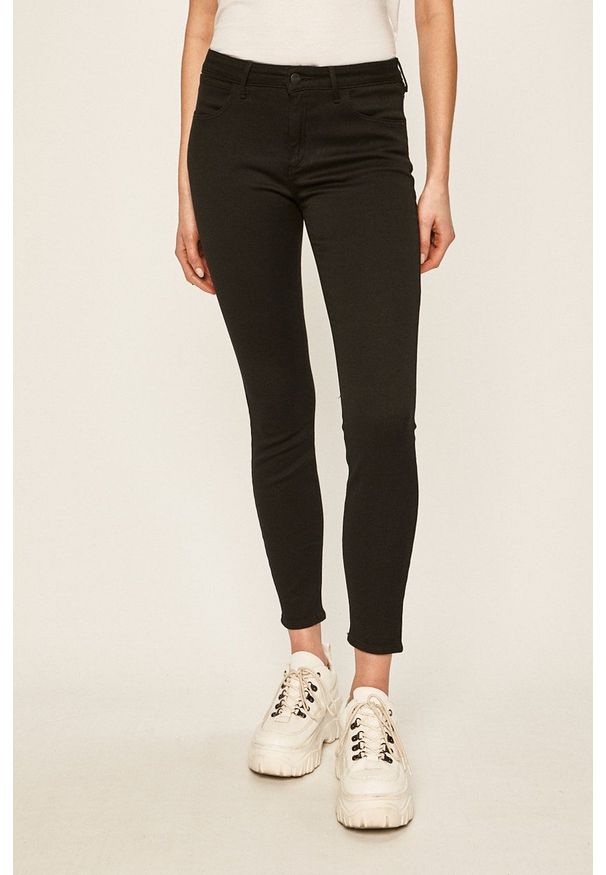 Wrangler jeansy Skinny Crop Black damskie. Kolor: czarny. Materiał: jeans