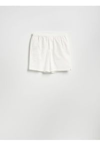 Reserved - Lniane szorty jogger - biały. Kolor: biały. Materiał: len #1