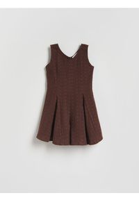 Reserved - Kombinezon z ażurowym wzorem - ciemnobrązowy. Kolor: brązowy. Materiał: bawełna. Wzór: ażurowy #1