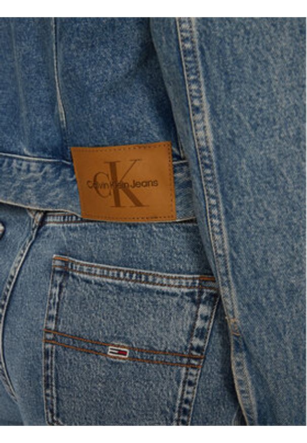 Calvin Klein Jeans Kurtka jeansowa 90's J20J224542 Niebieski Regular Fit. Kolor: niebieski. Materiał: bawełna