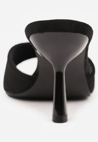 Born2be - Czarne Klapki na Lakierowanej Szpilce Felesh. Okazja: na co dzień. Kolor: czarny. Materiał: lakier. Styl: casual, elegancki, klasyczny #9