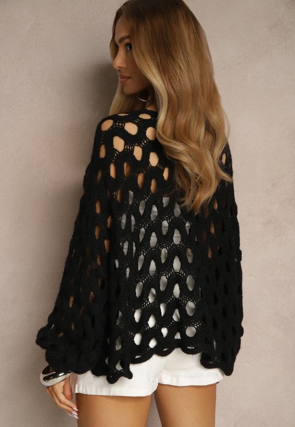 Renee - Czarny Nietoperzowy Sweter z Dzianiny z Wełną o Ażurowym Splocie Filarasea. Okazja: na co dzień. Kolor: czarny. Materiał: dzianina, wełna. Wzór: ażurowy, ze splotem. Styl: klasyczny, elegancki, casual