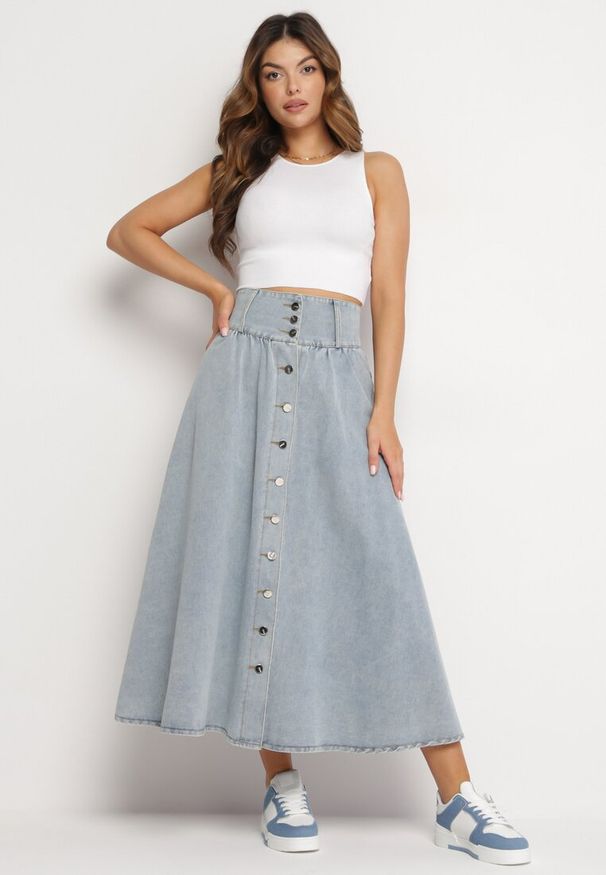 Born2be - Jasnoniebieska Spódnica Jeansowa Maxi z Bawełny Nicollta. Kolor: niebieski. Materiał: jeans, bawełna