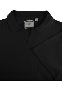 Dzianinowa Koszulka Polo - Dekolt Bez Guzików - Brave Soul - Czarna. Okazja: na co dzień. Typ kołnierza: polo. Kolor: czarny. Materiał: elastan, bawełna. Styl: casual #3