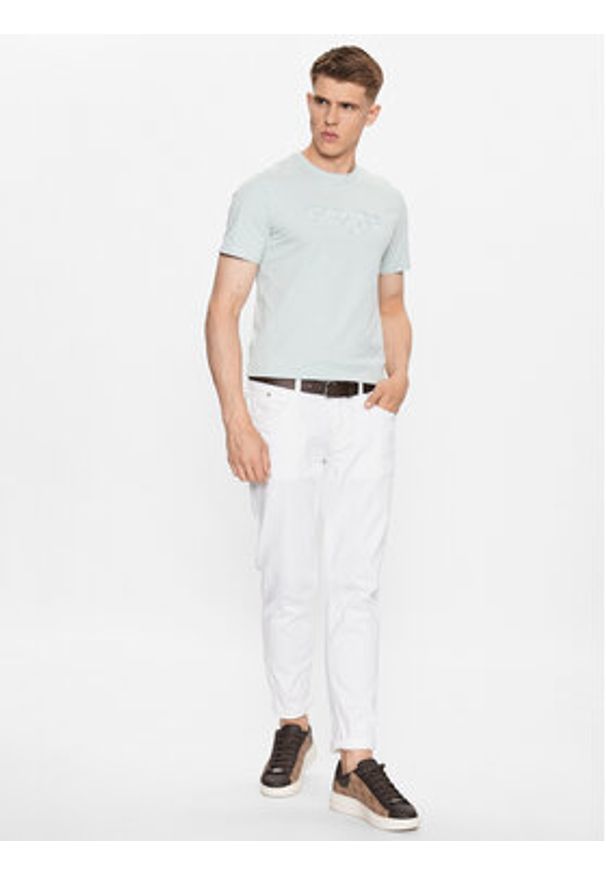 Guess T-Shirt M3YI26 J1314 Niebieski Slim Fit. Kolor: niebieski. Materiał: bawełna