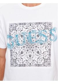 Guess T-Shirt M3BI84 K8FQ4 Biały Regular Fit. Kolor: biały. Materiał: bawełna