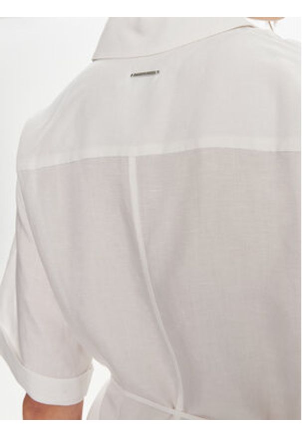 Calvin Klein Sukienka koszulowa K20K206697 Biały Relaxed Fit. Kolor: biały. Materiał: lyocell. Typ sukienki: koszulowe