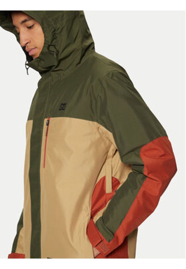 DC Kurtka snowboardowa Defiant ADYTJ03084 Zielony Standard Fit. Kolor: zielony. Materiał: syntetyk. Sport: snowboard