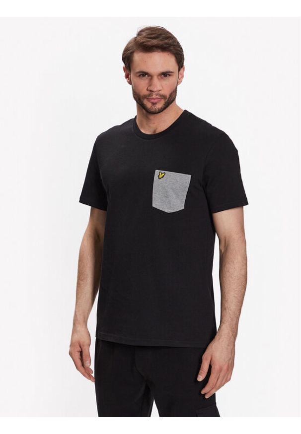 Lyle & Scott T-Shirt Contrast Pocket T-Shirt TS831VOG Czarny Regular Fit. Kolor: czarny. Materiał: bawełna