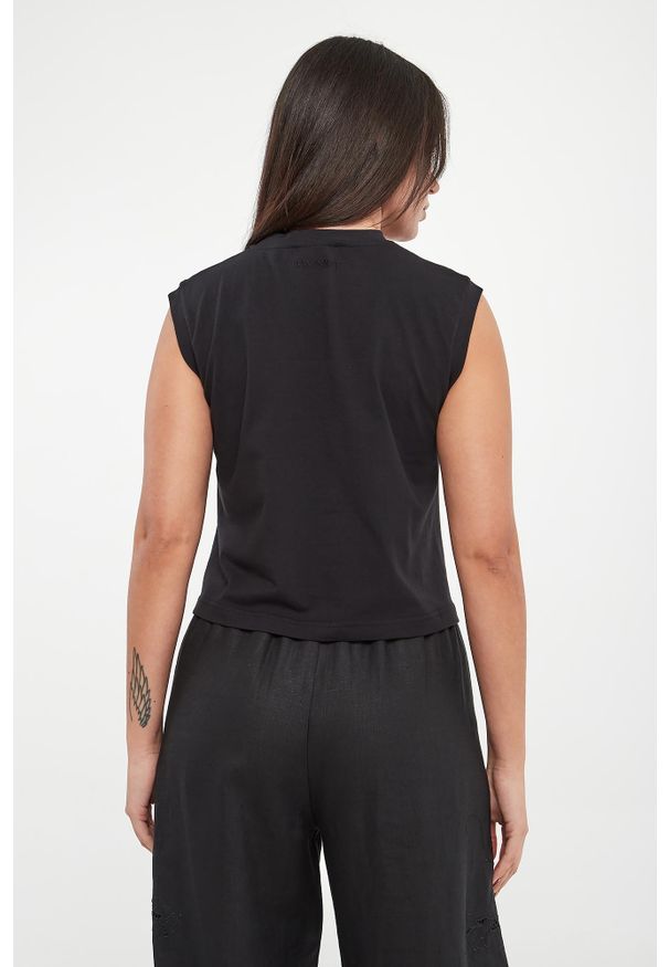 Twinset Milano - Top damski koronkowy TWINSET. Materiał: koronka