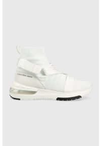 Calvin Klein Jeans sneakersy kolor biały. Nosek buta: okrągły. Zapięcie: rzepy. Kolor: biały. Materiał: guma. Obcas: na platformie