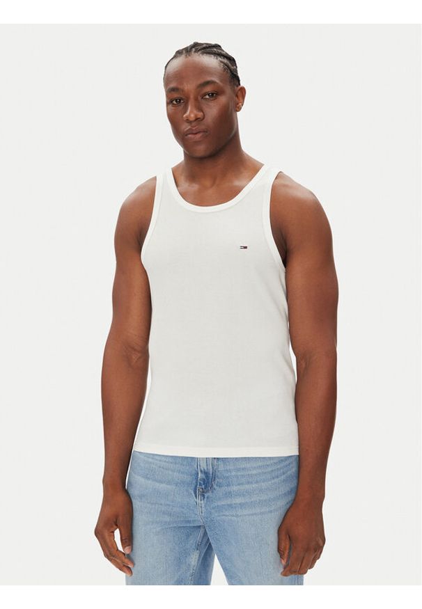Tommy Jeans Tank top Classic Flag DM0DM21927 Biały Slim Fit. Kolor: biały. Materiał: bawełna