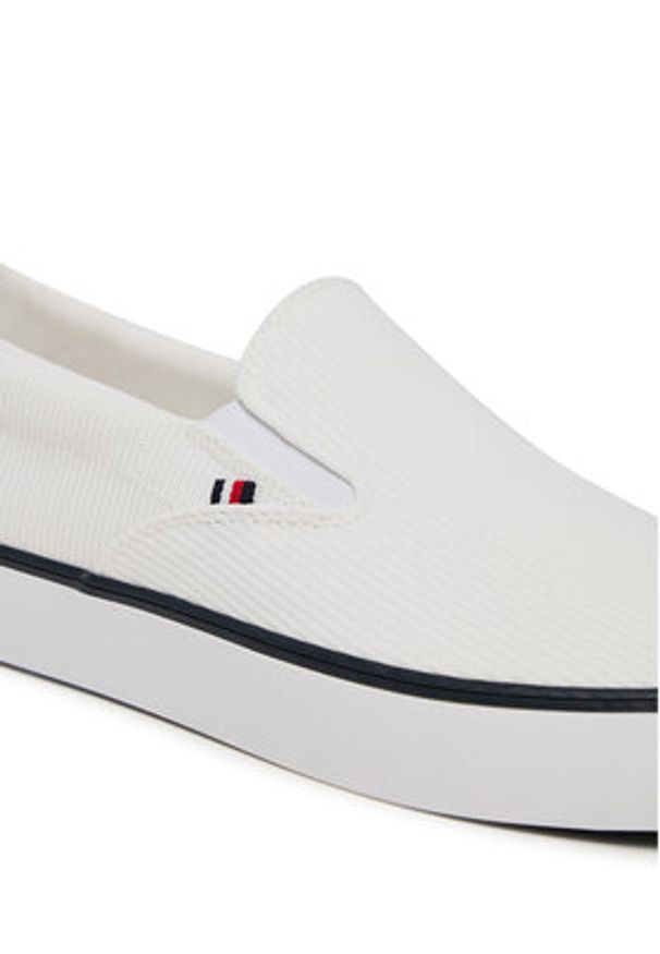 TOMMY HILFIGER - Tommy Hilfiger Tenisówki Th Hi Vulc Core Low Ii Slipon FM0FM05514 Biały. Kolor: biały. Materiał: materiał