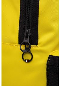TOMMY HILFIGER - Tommy Hilfiger plecak męski kolor żółty duży gładki. Kolor: żółty. Materiał: poliester. Wzór: gładki #2