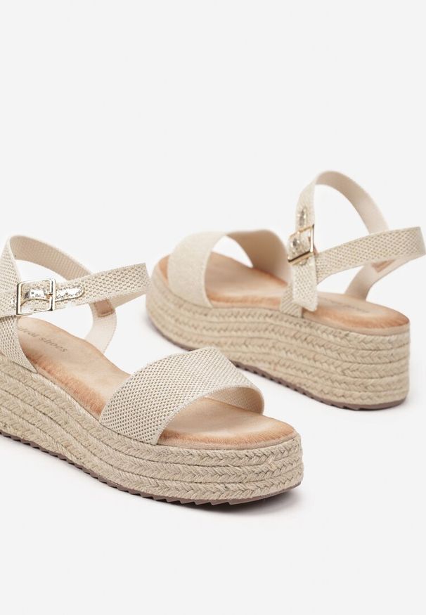 Born2be - Beżowe Sandały na Koturnie z Plecioną Platformą Vanesse. Okazja: na co dzień. Kolor: beżowy. Materiał: jeans. Sezon: lato. Obcas: na koturnie. Styl: casual, elegancki