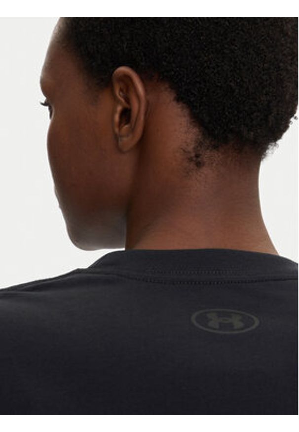 Under Armour T-Shirt Rival 1389721 Czarny Loose Fit. Kolor: czarny. Materiał: bawełna
