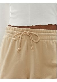 GAP - Gap Szorty sportowe 803625-03 Beżowy Regular Fit. Kolor: beżowy. Materiał: bawełna #5