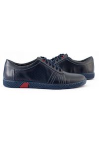 KOMODO Buty męskie casual 910 granatowe niebieskie. Okazja: na co dzień. Kolor: niebieski. Materiał: skóra, jeans. Sezon: jesień, wiosna. Styl: casual