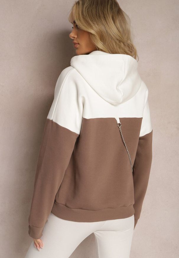 Renee - Brązowa Bawełniana Bluza z Kapturem i Łańcuszkiem Ambriella. Typ kołnierza: kaptur. Kolor: brązowy. Materiał: bawełna