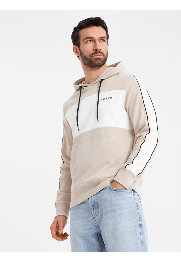 Ombre Clothing - Bawełniana męska bluza z kapturem z kontrastującymi elementami - beżowa V2 - Rozmiar: XXL. Okazja: na co dzień. Typ kołnierza: kaptur. Kolor: biały. Materiał: bawełna. Wzór: napisy. Styl: sportowy, casual