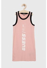 Guess sukienka dziecięca kolor różowy mini prosta. Okazja: na co dzień. Kolor: różowy. Wzór: nadruk. Typ sukienki: proste. Styl: casual. Długość: mini #1