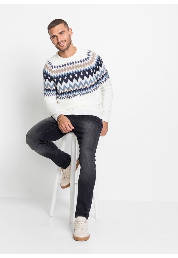 bonprix - Sweter w norweski wzór, z poliestru z recyklingu. Kolor: biały. Materiał: poliester. Wzór: prążki