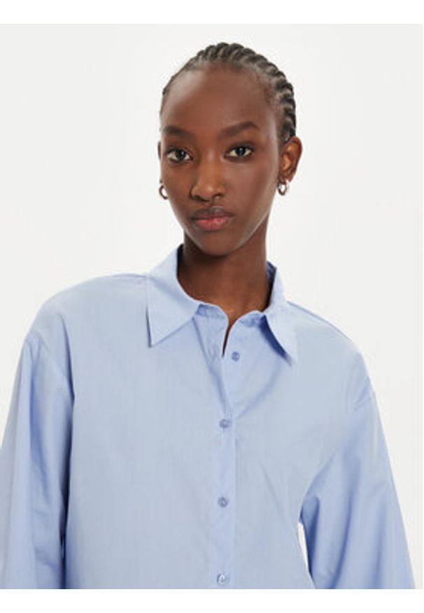 Sisley Koszula 58VDLQ07R Niebieski Oversize. Kolor: niebieski. Materiał: bawełna