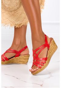Oh My Sandals - Sandały skórzane na koturnie oh my sandals 3480. Kolor: czerwony. Materiał: skóra. Sezon: lato. Obcas: na koturnie #2