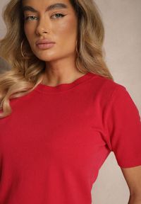 Renee - Czerwony Sweter Ozdobiony Ściągaczami Sanallia. Okazja: na co dzień. Kolor: czerwony. Materiał: jeans. Wzór: aplikacja. Styl: klasyczny, casual, elegancki