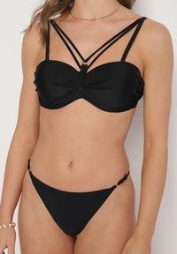 Born2be - Czarne Bikini Biustonosz z Ozdobnymi Paskami i Figi Fadeleine. Kolor: czarny