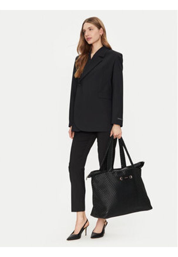 Guess Torebka TWW953 00100 Czarny. Kolor: czarny. Materiał: skórzane