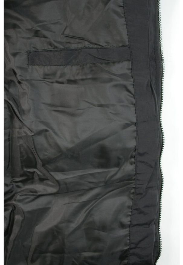 Brave Soul - Kurtka Czarna Dłuższa Jesienno-Zimowa z Odpinanym Kapturem, Męska, Ocieplana -BRAVE SOUL. Typ kołnierza: kołnierzyk stójkowy. Kolor: czarny. Materiał: tkanina, poliester. Długość: długie. Sezon: zima, jesień